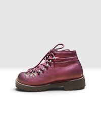 Bordeaux leather hiking boot
